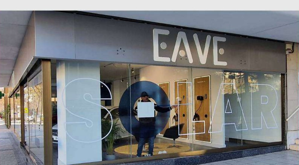 EAVE Solar — Rotulación de fachada
